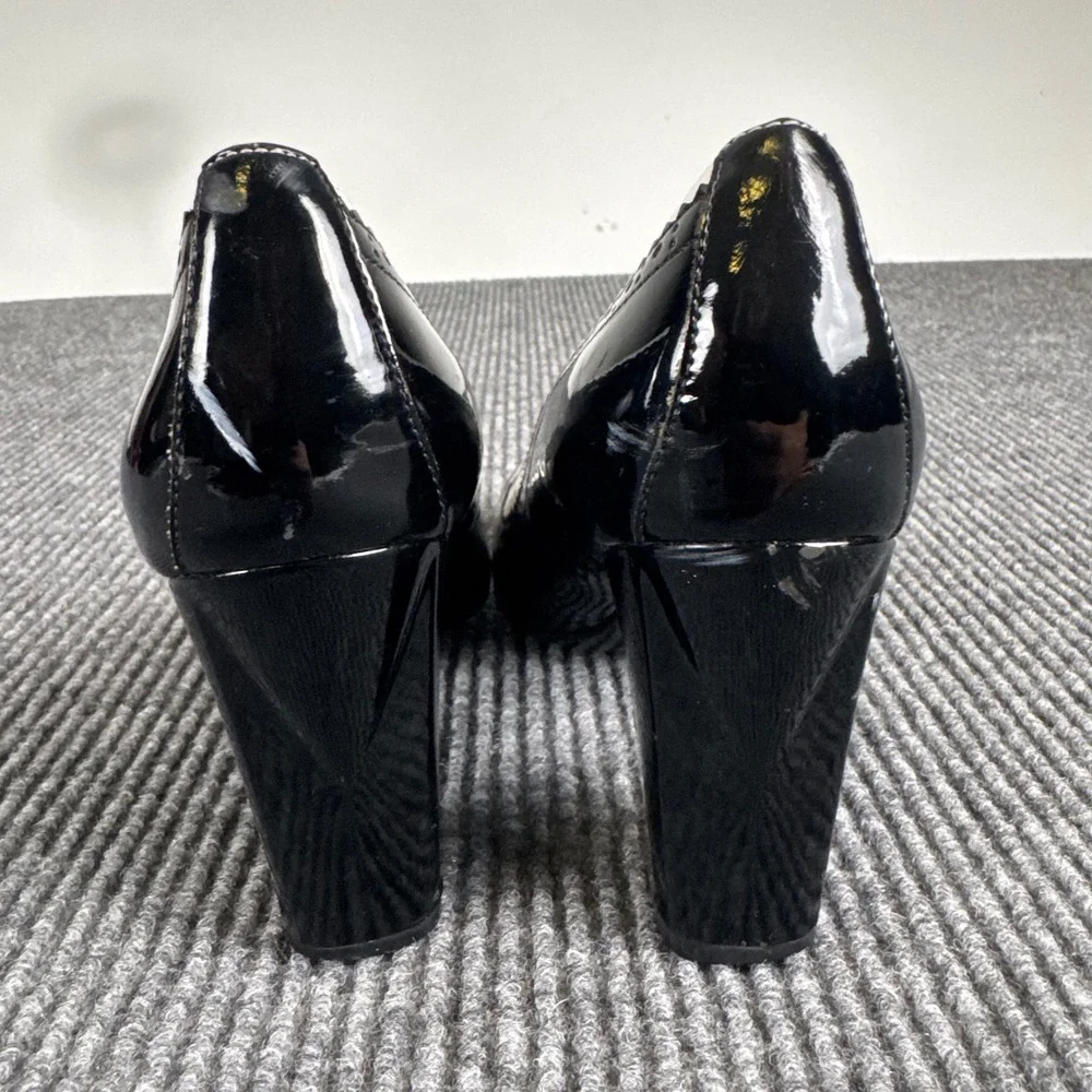 ALDO 40 Black White Patent T Strap Mary Jane Pumps Y2K Mod Spectator Heels